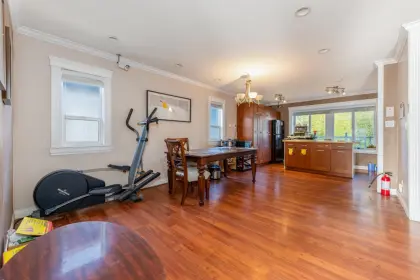 6090 Broadway, Burnaby, BC, Burnaby — Single Family Residence for sale