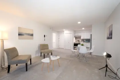 222 1945 Woodway Place, Burnaby, BC, Burnaby — Apartment/Condo for sale