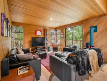 9440 Deerhorn Place, Whistler, BC, Whistler — Single Family Residence for sale