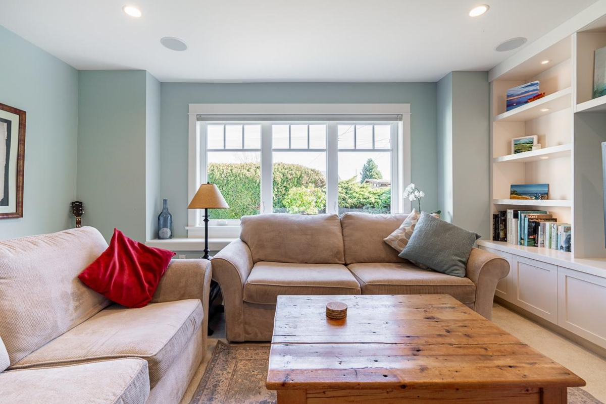 Dining Area Photo of 269 67 Street, Delta, BC