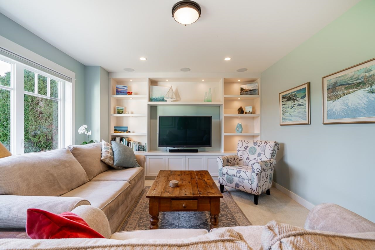 Family Room Photo of 269 67 Street, Delta, BC