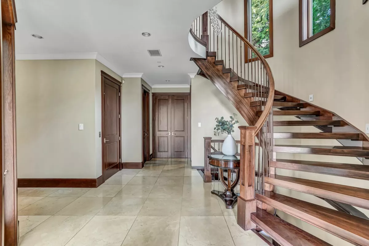 Mudroom Photo of 1365 Cammeray Road, West Vancouver, BC