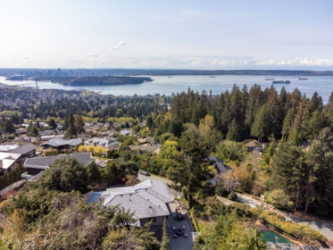 1365 Cammeray Road, West Vancouver, BC