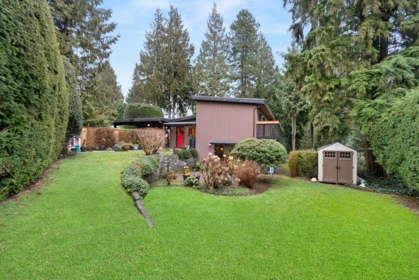 300 Loach Place, North Vancouver, BC, North vancouver — Single Family Residence for sale