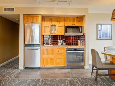568 4090 Whistler Way, Whistler, BC, Whistler — Apartment/Condo for sale