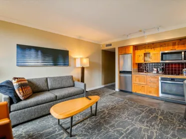 568 4090 Whistler Way, Whistler, BC, Whistler — Apartment/Condo for sale