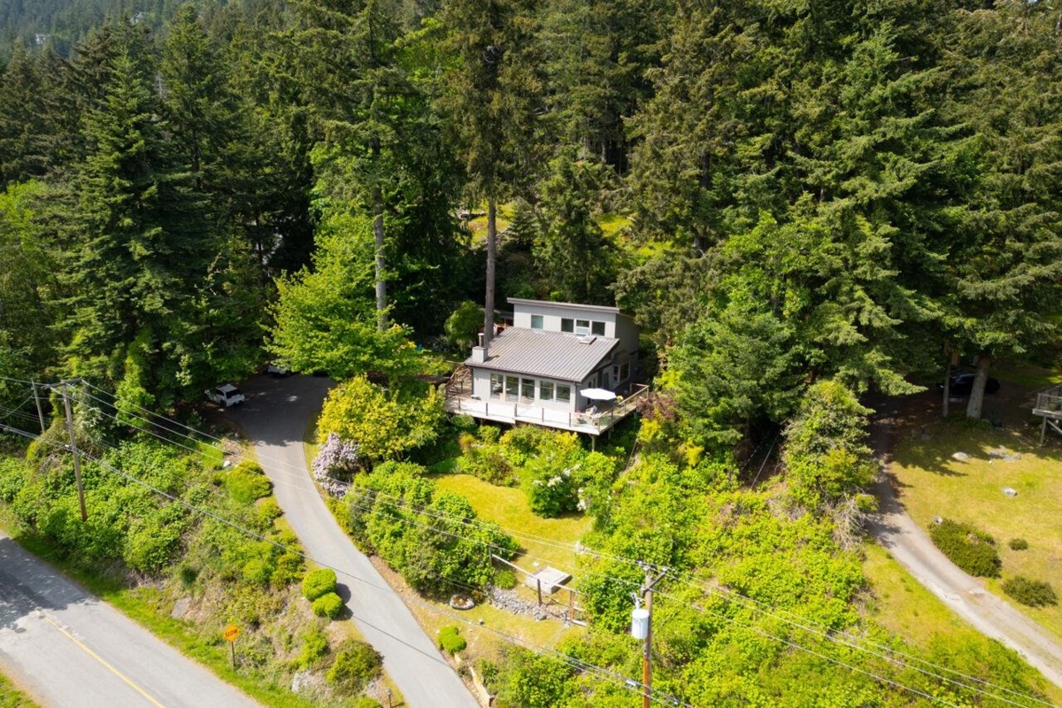 Aerial View of 896 Taylor Road, Bowen Island, BC