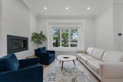 2217 E 8th Avenue, Vancouver, BC, Vancouver — Single Family Residence for sale