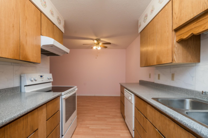 203 33369 Old Yale Road, Abbotsford, BC, Abbotsford — Apartment/Condo for sale