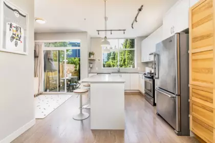 1218 Shannon Lane, Squamish, BC, Squamish — Townhouse for sale