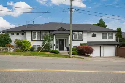 6798 197 Street, Langley, BC, Langley — Single Family Residence for sale