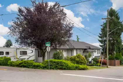 6798 197 Street, Langley, BC, Langley — Single Family Residence for sale
