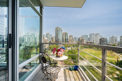 Breakfast Nook Photo of 1502 1483 Homer Street, Vancouver, BC