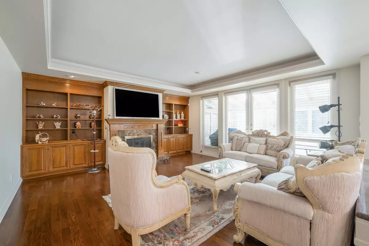 Breakfast Nook Photo of 12351 Gilbert Road, Richmond, BC