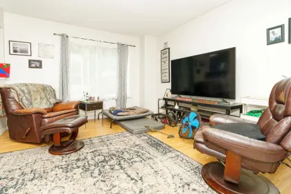 888 Pinebrook Place, Coquitlam, BC, Coquitlam — Single Family Residence for sale