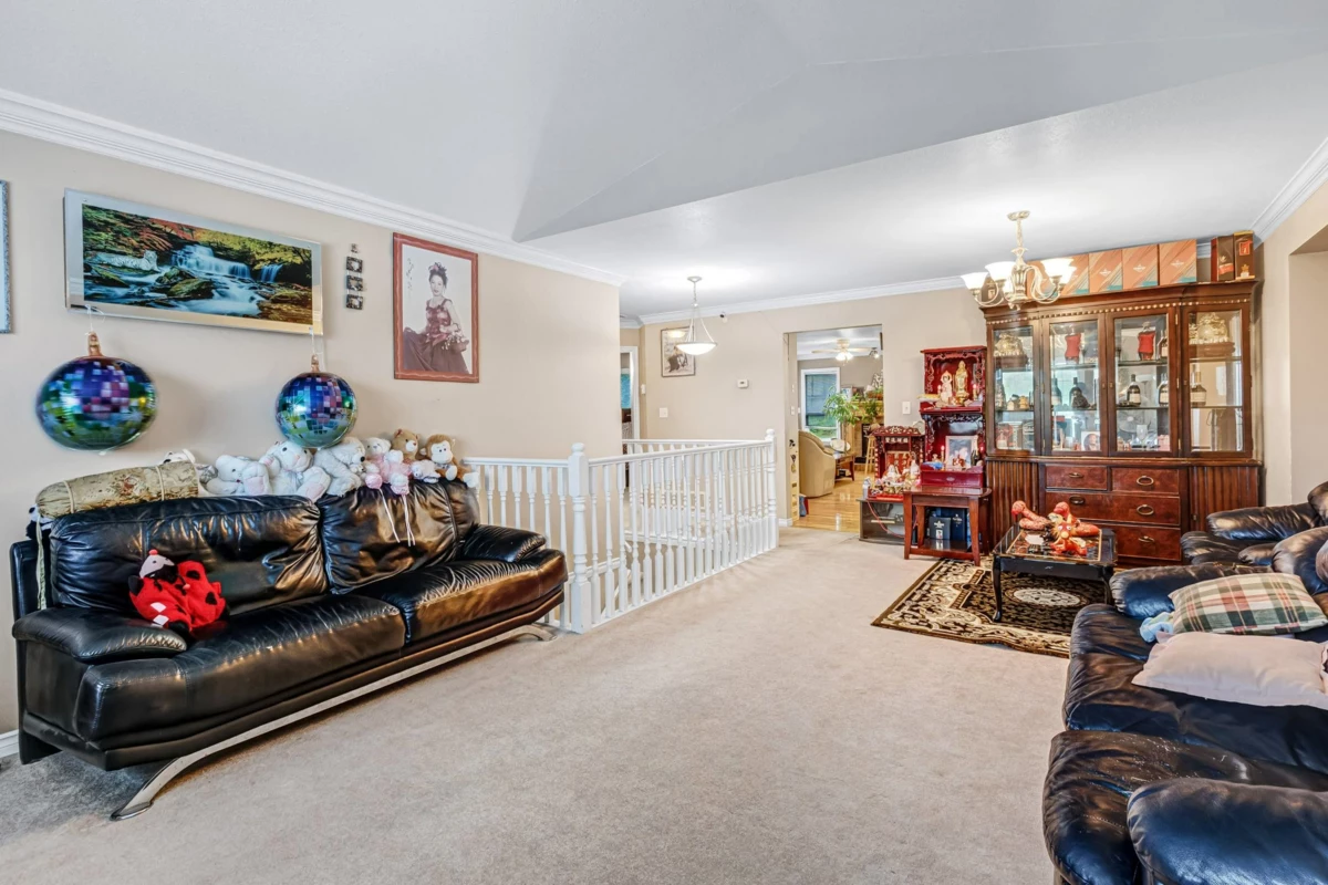 Breakfast Nook Photo of 46205 Stoneview Drive, Chilliwack, BC