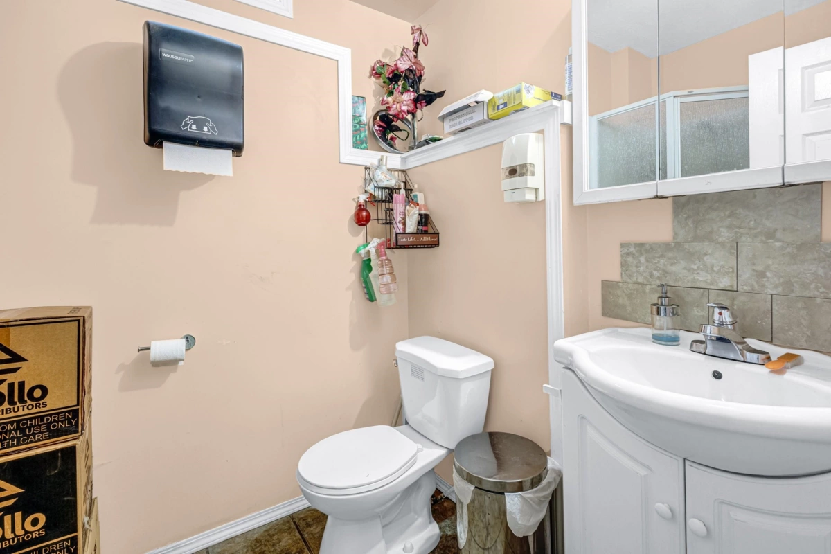 Garage Interior Photo of 46205 Stoneview Drive, Chilliwack, BC