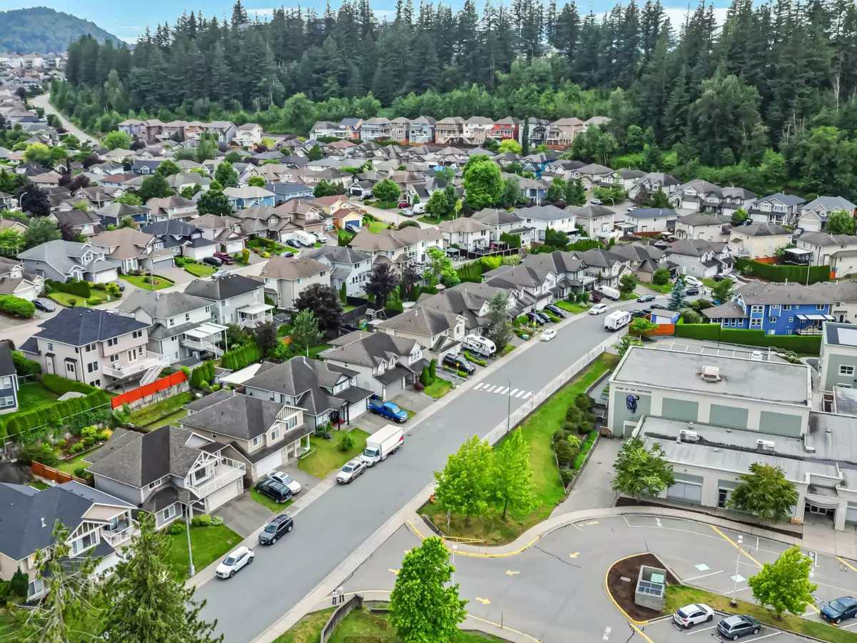 Outdoor Kitchen Photo of 46205 Stoneview Drive, Chilliwack, BC