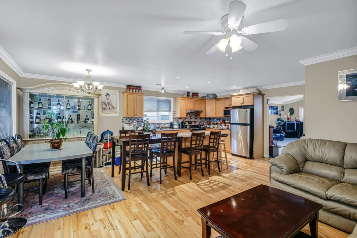 Primary Bathroom Photo of 46205 Stoneview Drive, Chilliwack, BC
