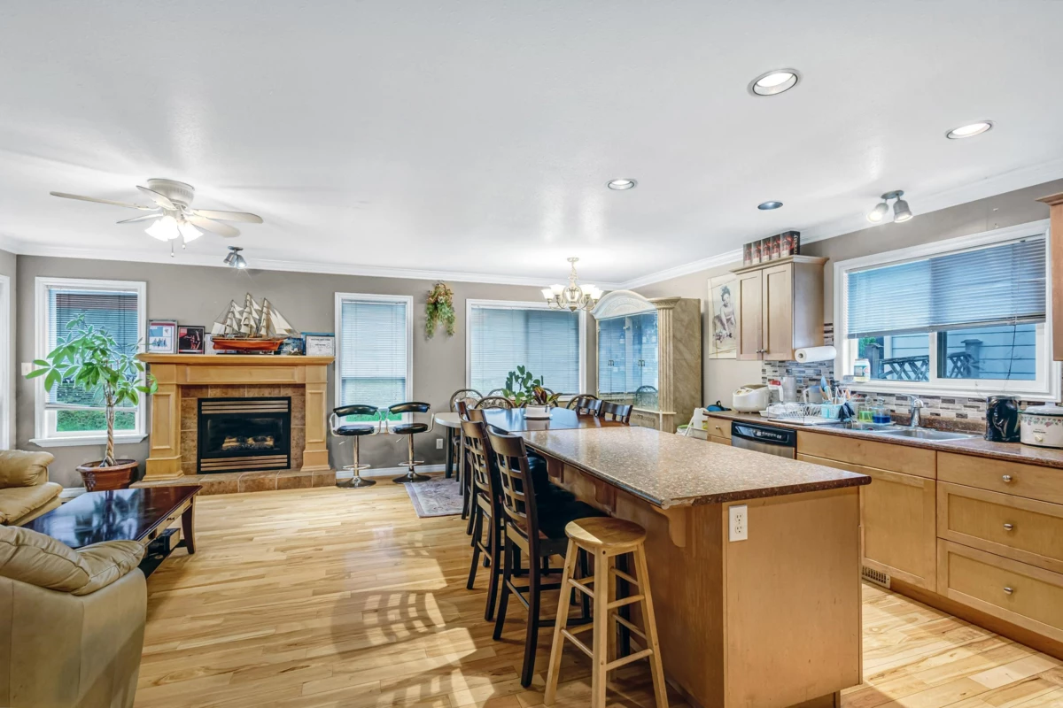 Primary Bedroom Photo of 46205 Stoneview Drive, Chilliwack, BC