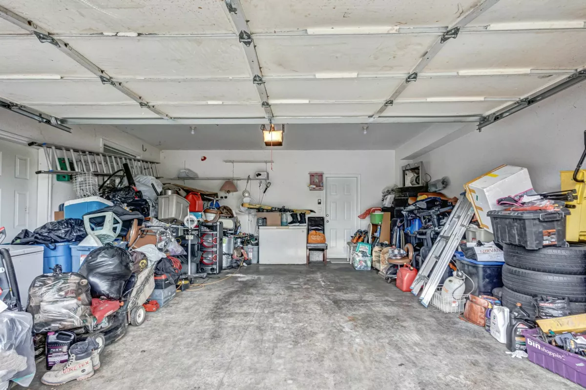 Swimming Pool Photo of 46205 Stoneview Drive, Chilliwack, BC