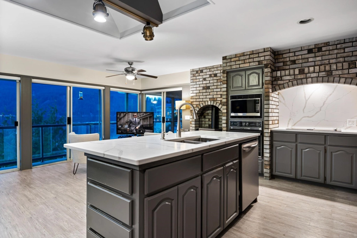 Primary Bathroom Photo of 4995 Robson Road, Belcarra, BC