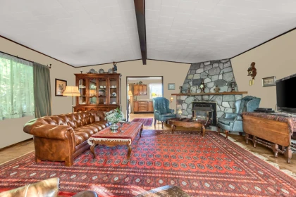 18825 Old Dewdney Trunk Road, Pitt Meadows, BC, Pitt Meadows — Single Family Residence for sale