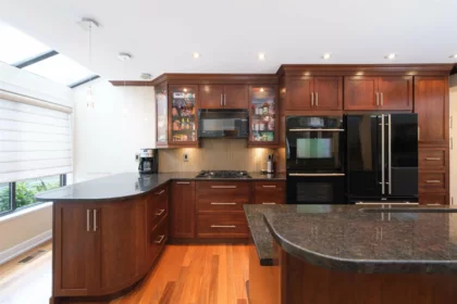 1151 Montroyal Boulevard, North Vancouver, BC, North Vancouver — Townhouse for sale
