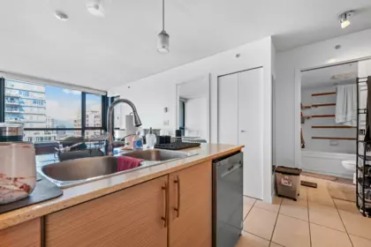 2605 928 Homer Street, Vancouver, BC, Vancouver — Apartment/Condo for sale