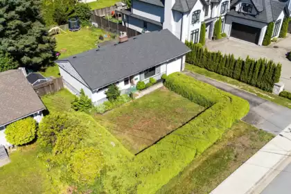 914 Macintosh Street, Coquitlam, BC, Coquitlam — Single Family Residence for sale
