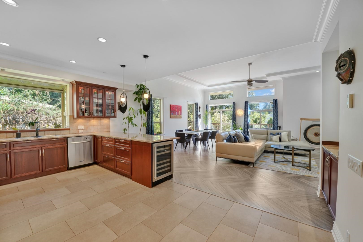 Family Room Photo of 1321 Hillcrest Road, Bowen Island, BC