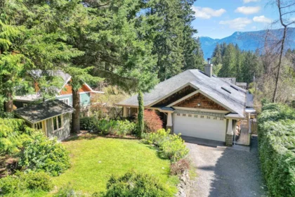 1321 Hillcrest Road, Bowen Island, BC, Bowen Island — Single Family Residence for sale