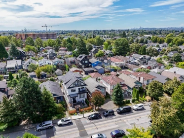 2554 Dundas Street, Vancouver, BC, Vancouver — Single Family Residence for sale