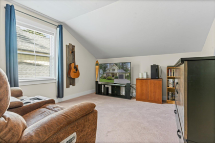 Hot Tub / Spa Photo of 43332 Water Mill Way, Lindell Beach, BC