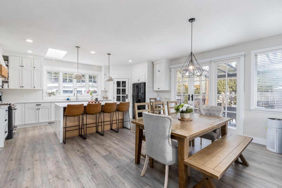 Kitchen Island Photo of 9 31491 Spur Avenue, Abbotsford, BC