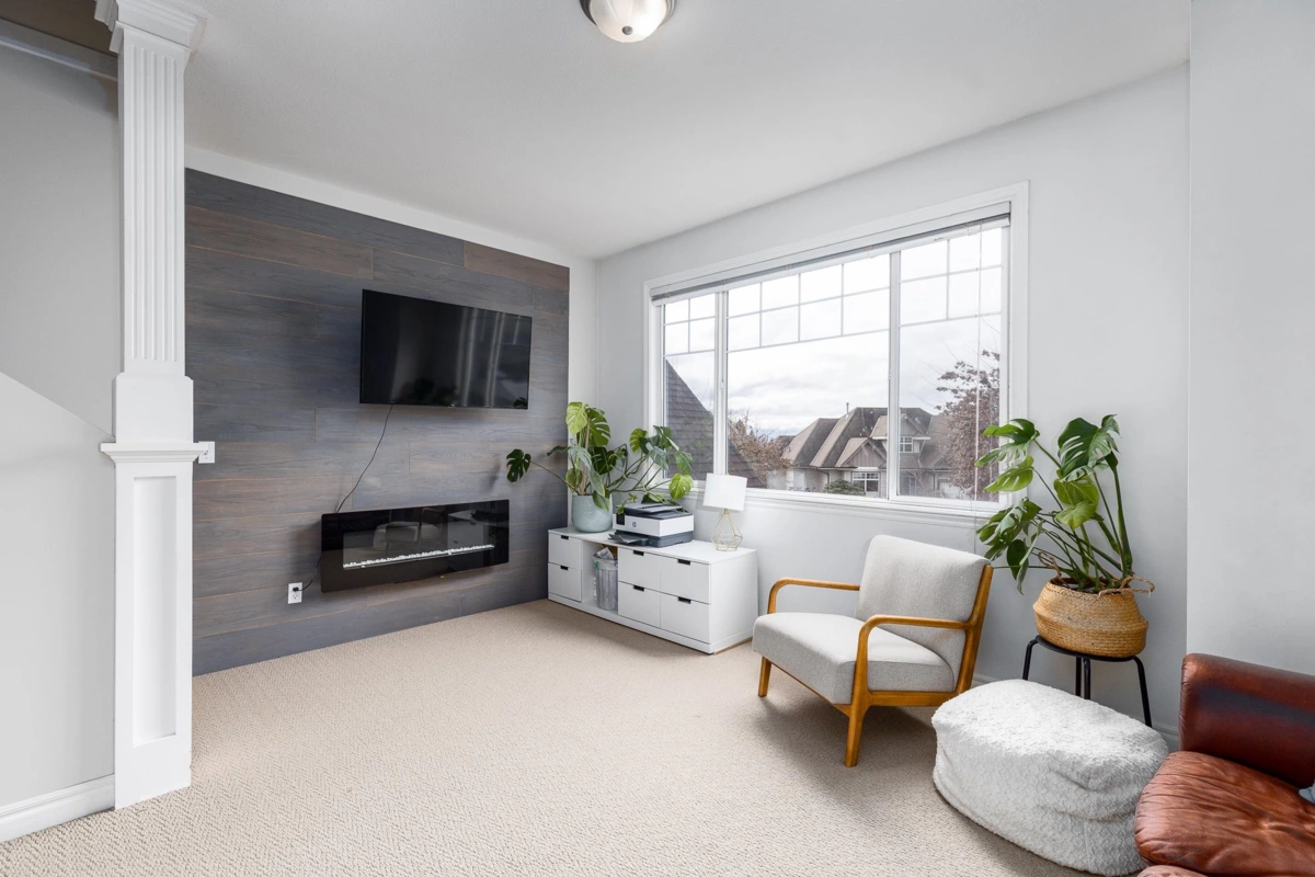 Powder Room Photo of 9 31491 Spur Avenue, Abbotsford, BC