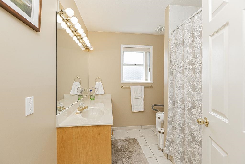 Garage Interior Photo of 7758 Mcgregor Avenue, Burnaby, BC