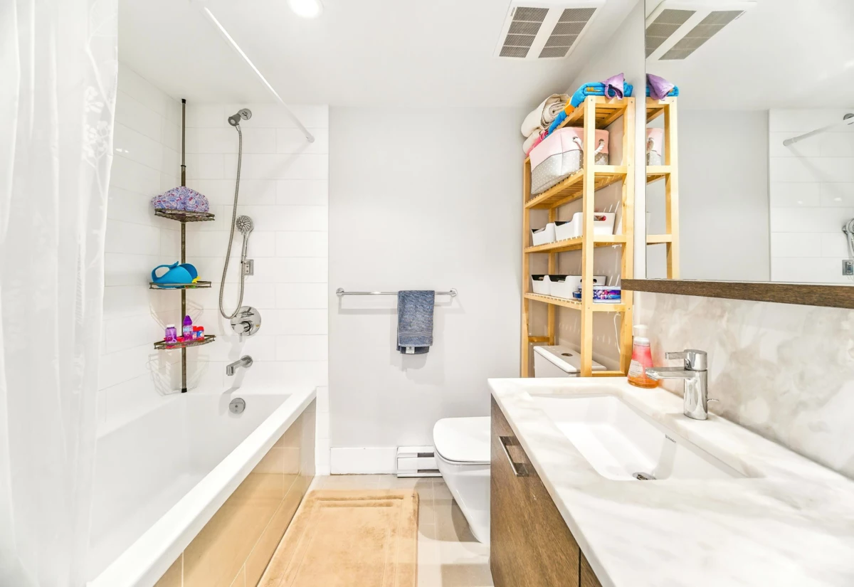 Basement Recreation Room Photo of 276 W 62nd Avenue, Vancouver, BC