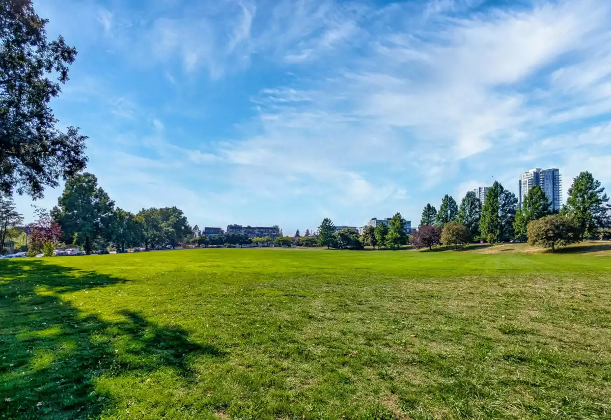 Hot Tub / Spa Photo of 276 W 62nd Avenue, Vancouver, BC