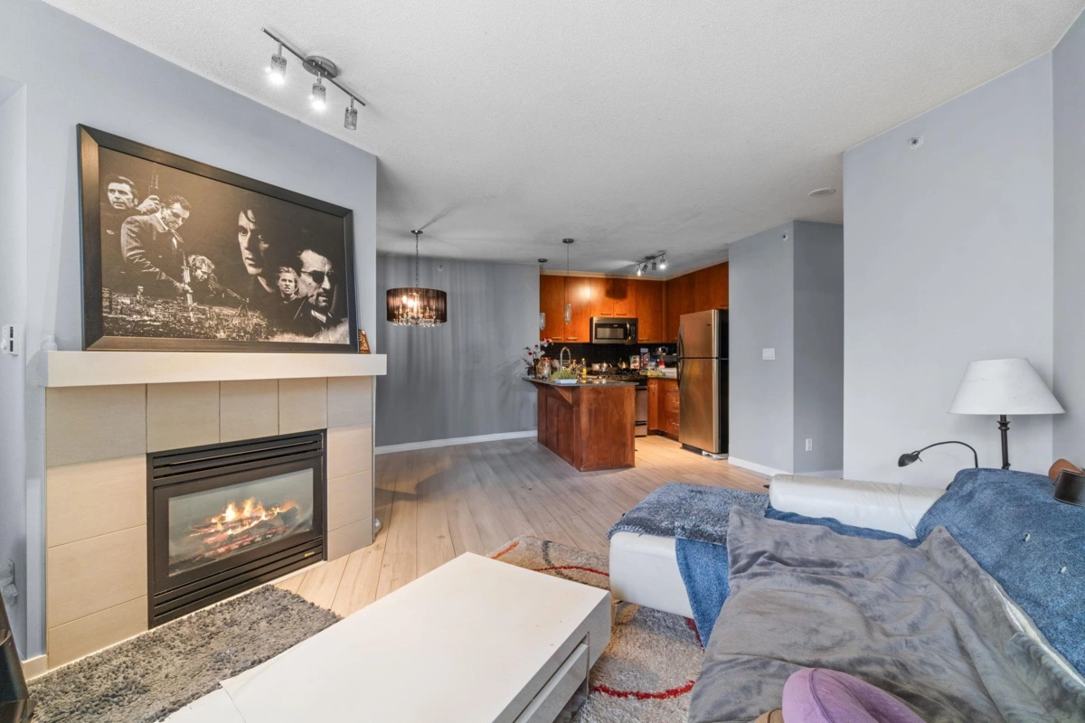 Breakfast Nook Photo of 111 8480 Granville Avenue, Richmond, BC