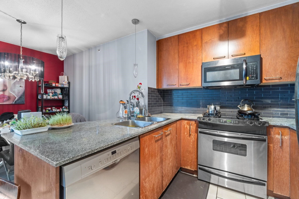 Kitchen Photo of 111 8480 Granville Avenue, Richmond, BC