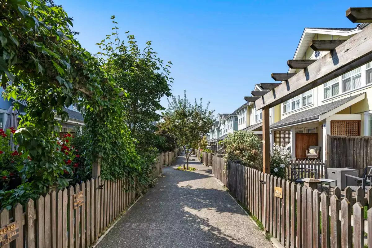 Hallway Photo of 39 44849 Anglers Boulevard, Chilliwack, BC