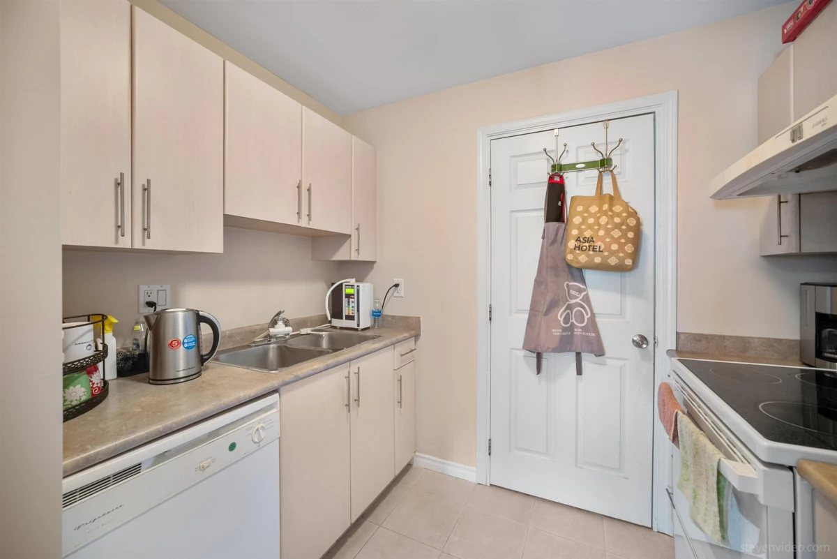Family Room Photo of 4 7800 Heather Street, Richmond, BC