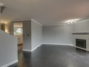 Walk-In Closet Photo of 6 19240 119 Avenue, Pitt Meadows, BC