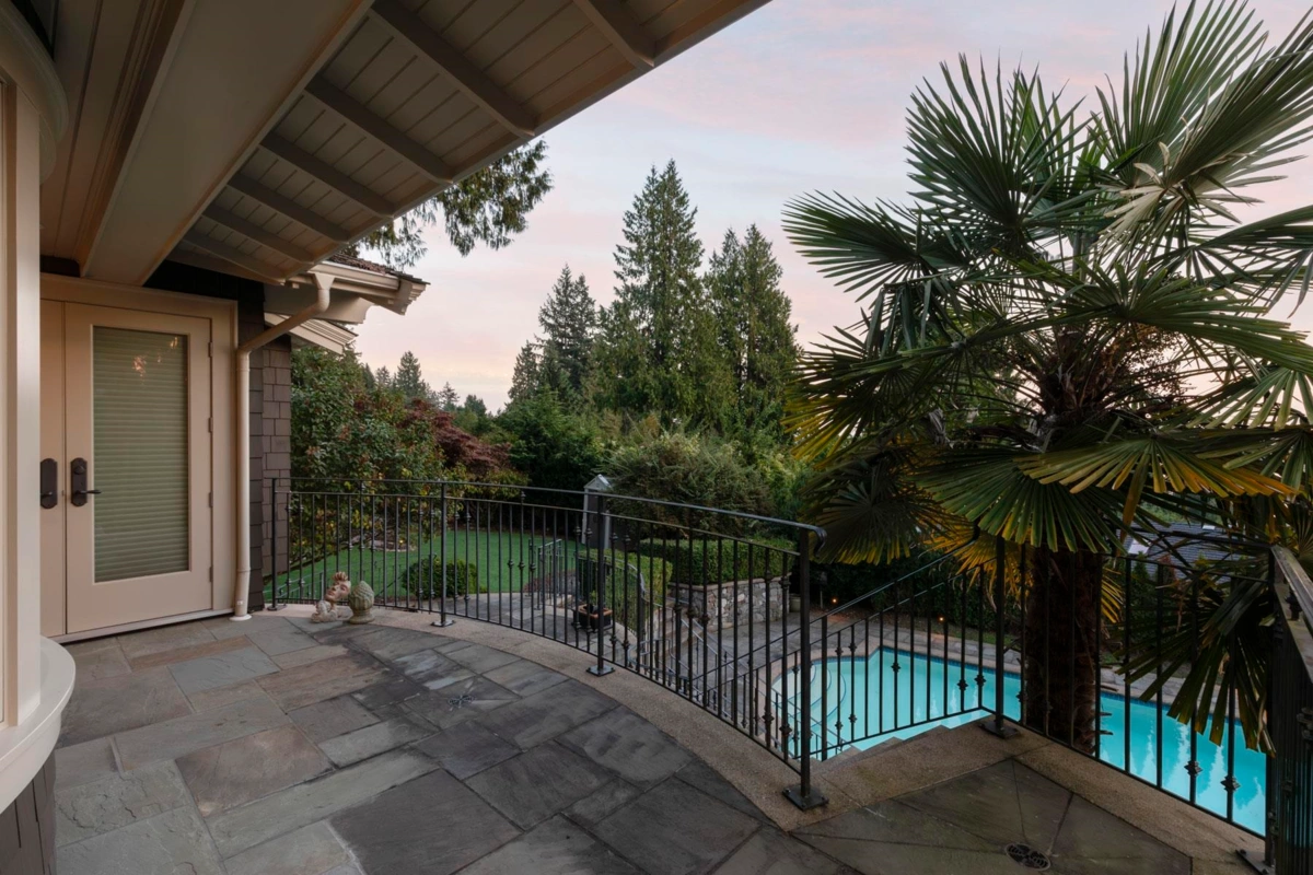 Neighborhood Park Photo Near 3090 Mathers Avenue, West Vancouver, BC