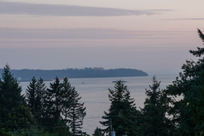3090 Mathers Avenue, West Vancouver, BC