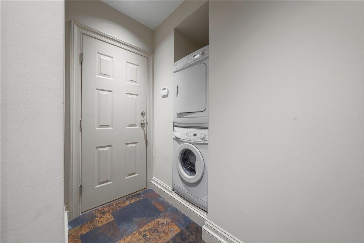 Backyard Photo of 5085 1 Avenue, Delta, BC