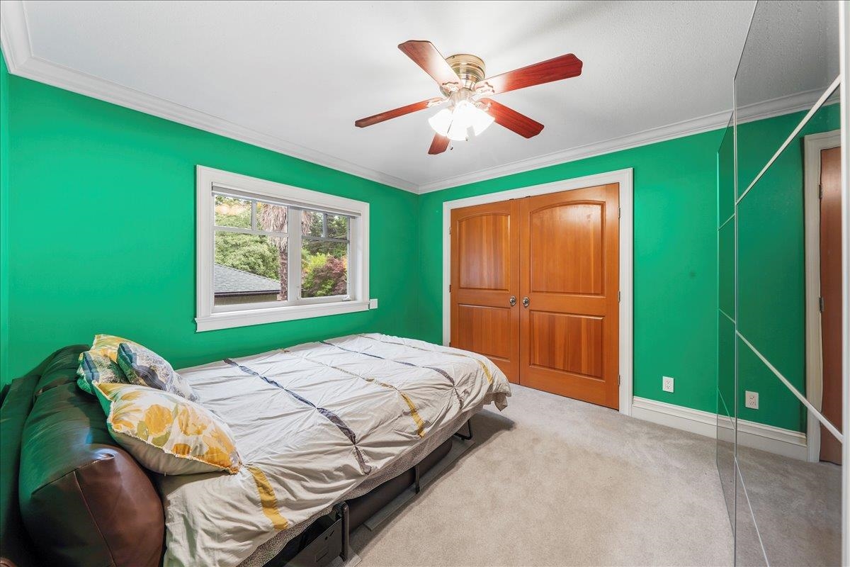Entry Foyer Photo of 5085 1 Avenue, Delta, BC