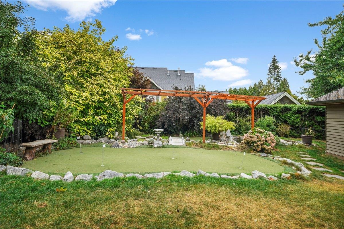 Hot Tub / Spa Photo of 5085 1 Avenue, Delta, BC
