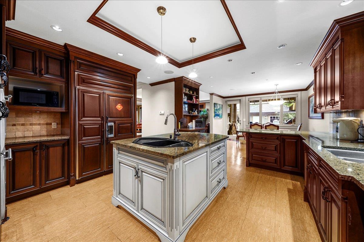 Kitchen Island Photo of 5085 1 Avenue, Delta, BC